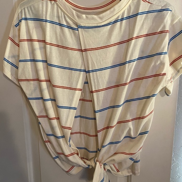 Lush tee - Picture 2 of 2